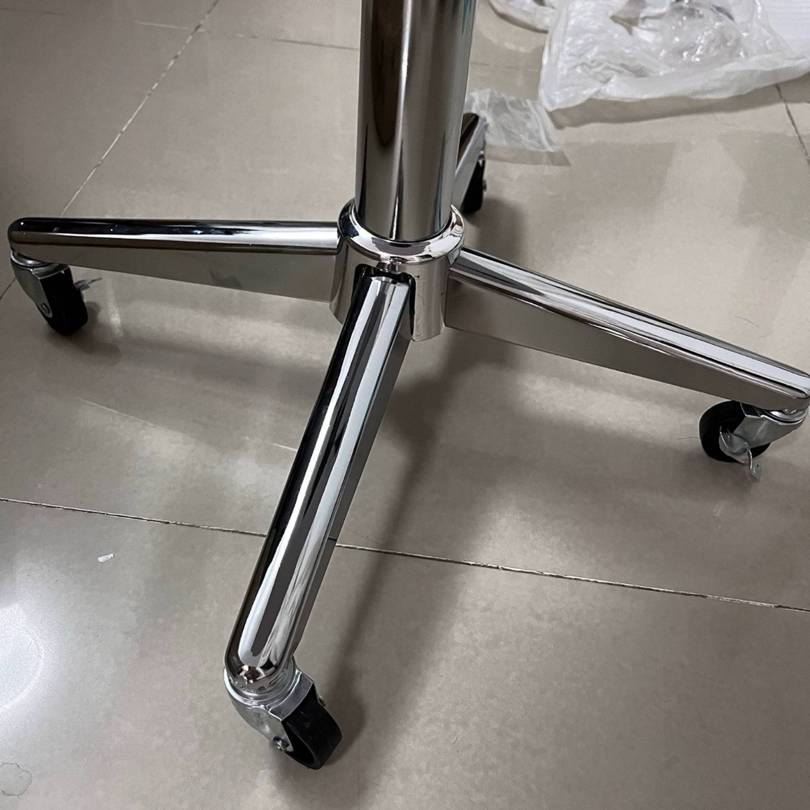 Adjustable Height Rolling Tabl – обзор и цена Adjustable Laptop Table